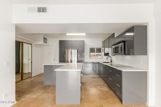 351 E THOMAS Road D104, Phoenix, AZ 85012