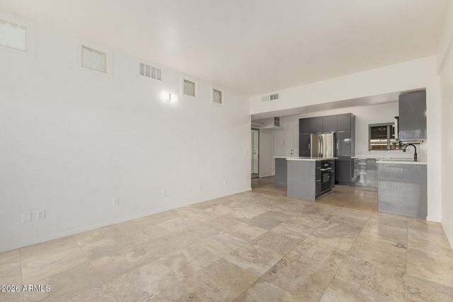 351 E THOMAS Road D104, Phoenix, AZ 85012