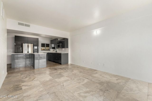 351 E THOMAS Road D104, Phoenix, AZ 85012