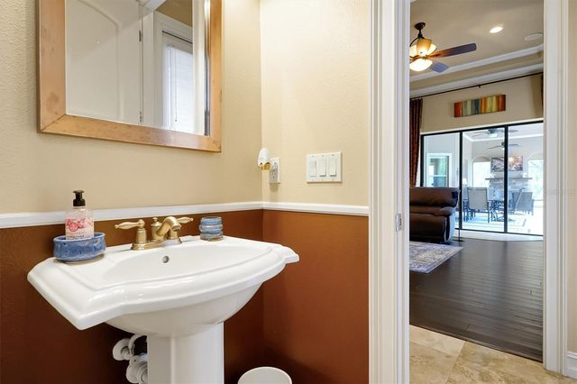 12012 RAMBLING OAK BOULEVARD, Orlando, FL 32832