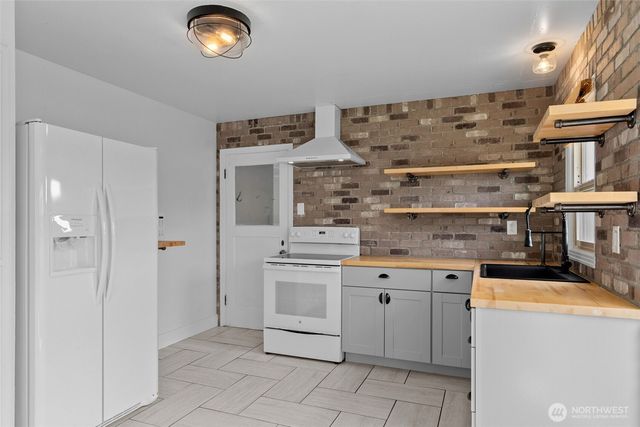 372 SW 14th Street, Chehalis, WA 98532