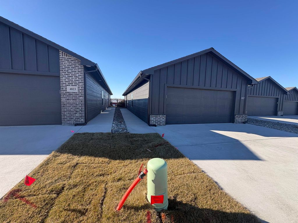 4827 N Vassar Avenue, Wichita, KS 67220
