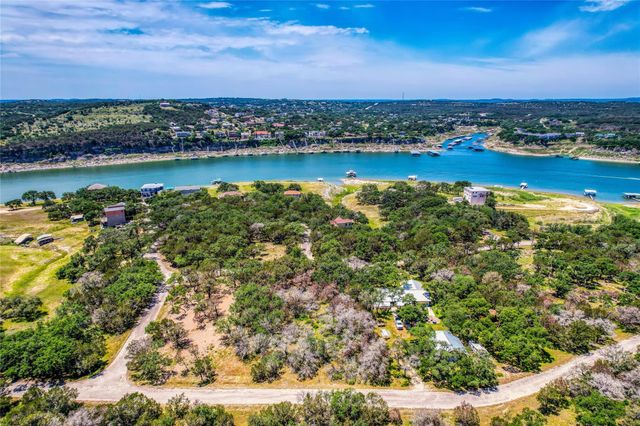 21703 Falcon LN, Lago Vista, TX 78645