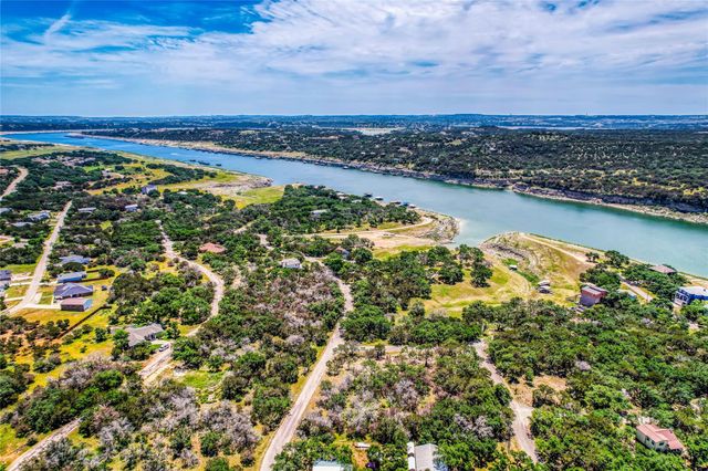 21703 Falcon LN, Lago Vista, TX 78645
