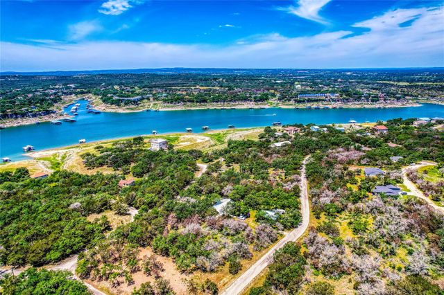 21703 Falcon LN, Lago Vista, TX 78645