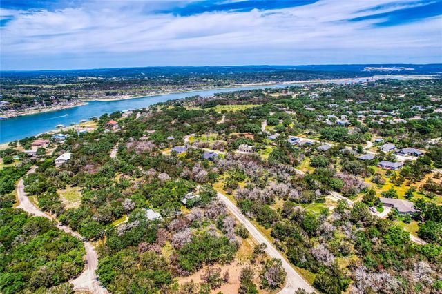 21703 Falcon LN, Lago Vista, TX 78645