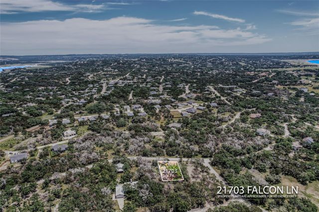 21703 Falcon LN, Lago Vista, TX 78645