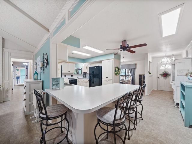 2022 Skrivanek Road, Sealy, TX 77474