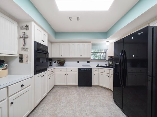 2022 Skrivanek Road, Sealy, TX 77474