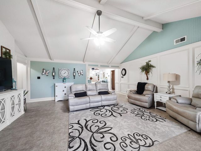 2022 Skrivanek Road, Sealy, TX 77474