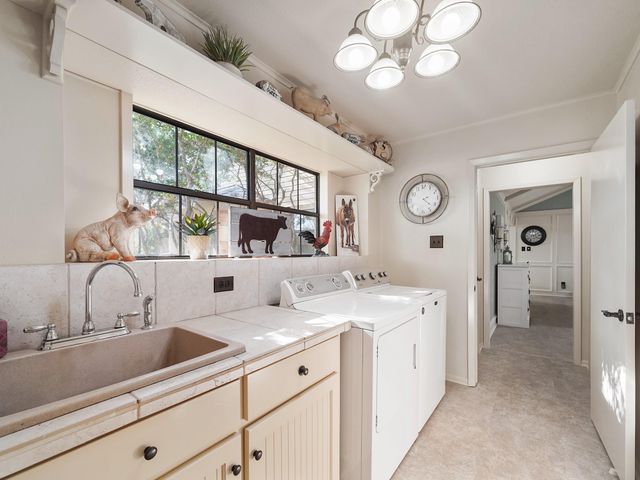 2022 Skrivanek Road, Sealy, TX 77474