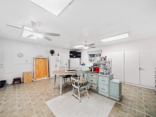 2022 Skrivanek Road, Sealy, TX 77474