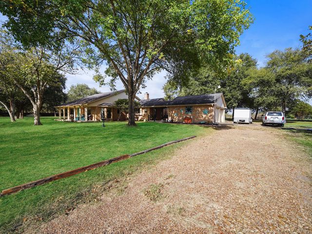 2022 Skrivanek Road, Sealy, TX 77474
