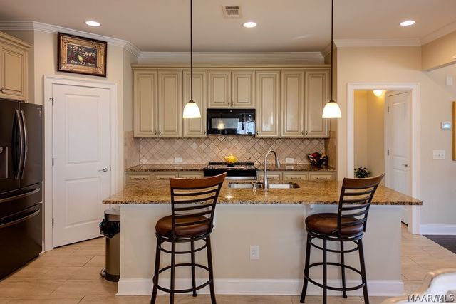 28 SPANIEL Lane, Pike Road, AL 36064