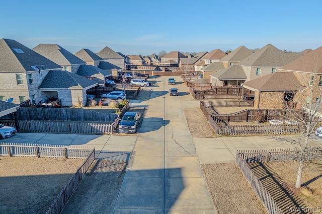 28 SPANIEL Lane, Pike Road, AL 36064