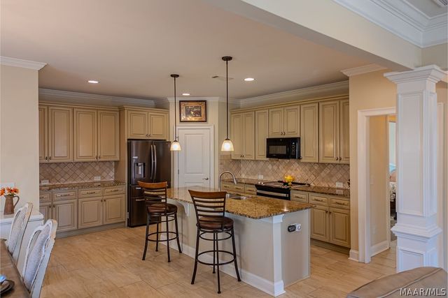 28 SPANIEL Lane, Pike Road, AL 36064