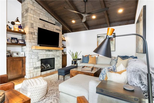 8214 Bass Point Road, Bradley, CA 93426