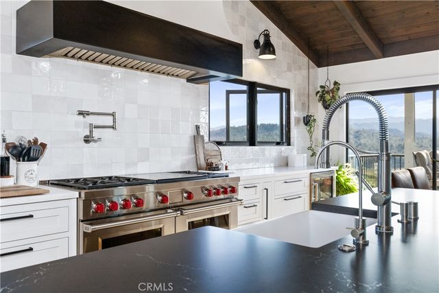 8214 Bass Point Road, Bradley, CA 93426