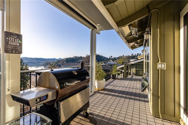 8214 Bass Point Road, Bradley, CA 93426