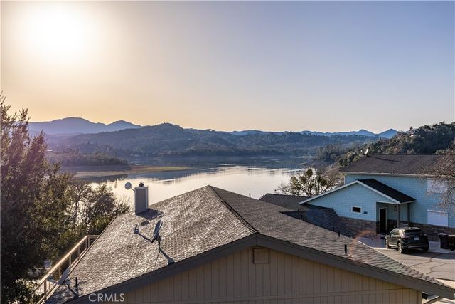 8214 Bass Point Road, Bradley, CA 93426