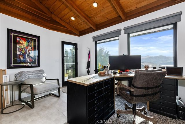 8214 Bass Point Road, Bradley, CA 93426