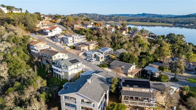 8214 Bass Point Road, Bradley, CA 93426