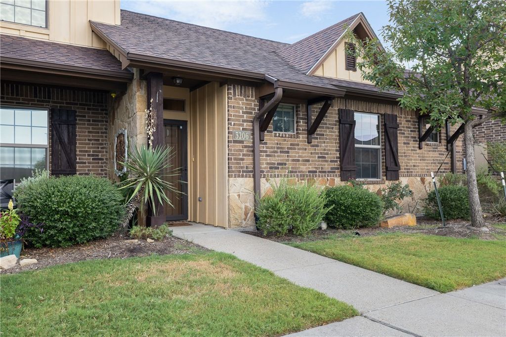 3206 Airborne Avenue, College Station, TX 77845 — photo 2
