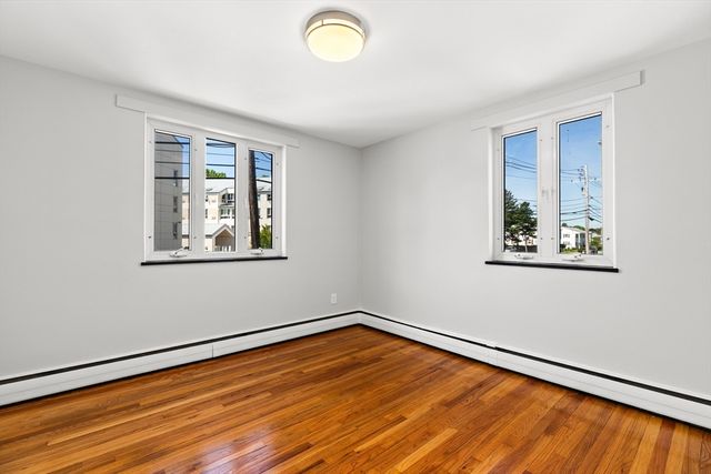 121 Warren St 4, Watertown, MA 02472