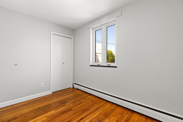 121 Warren St 4, Watertown, MA 02472