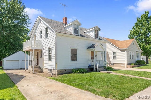 306 W 8th Street, Washington, MO 63090