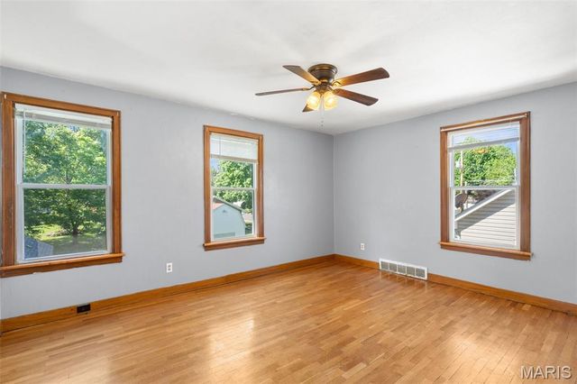 306 W 8th Street, Washington, MO 63090