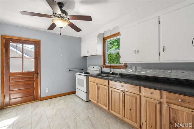 306 W 8th Street, Washington, MO 63090