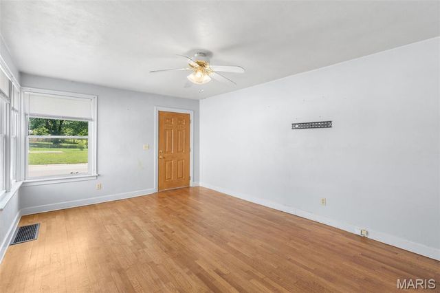306 W 8th Street, Washington, MO 63090