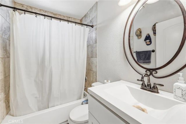 8979 Bold Ruler, Jurupa Valley, CA 92509