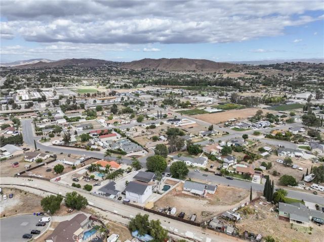 8979 Bold Ruler, Jurupa Valley, CA 92509