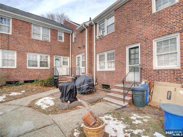 251 Elmwood Avenue C, Maplewood, NJ 07040