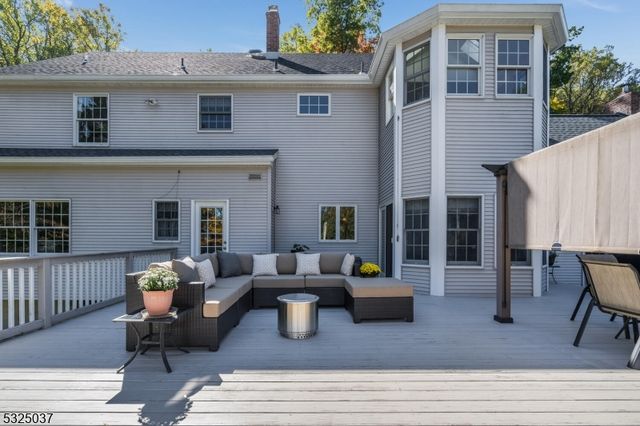 73 Old Mountain Rd, Clinton Twp., NJ 08833