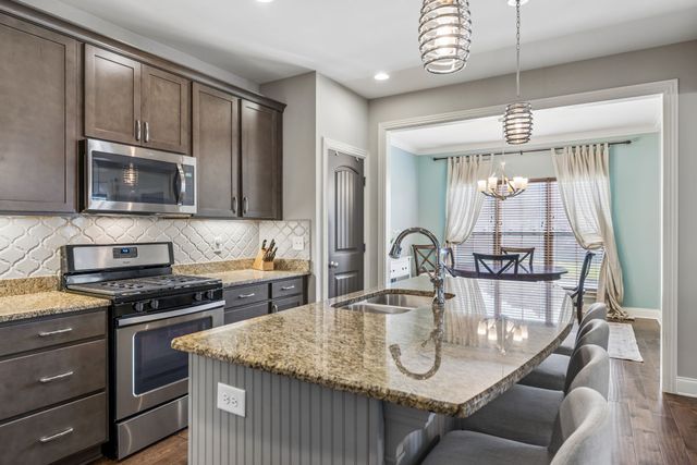 3043 Dogwood Trl, Spring Hill, TN 37174