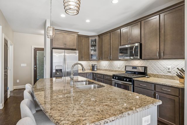 3043 Dogwood Trl, Spring Hill, TN 37174