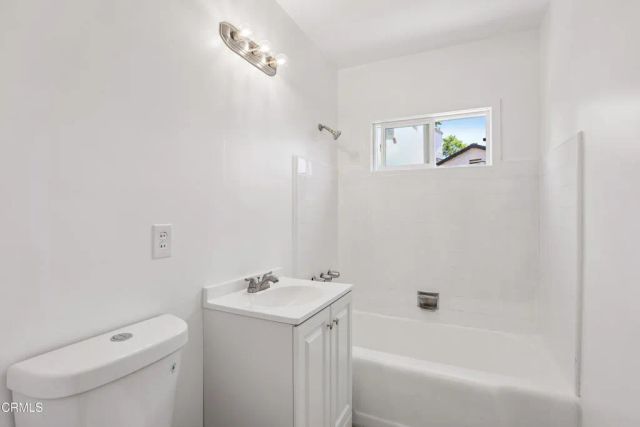 2711 N Lincoln Street, Burbank, CA 91504