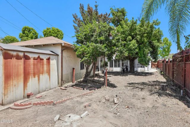 2711 N Lincoln Street, Burbank, CA 91504