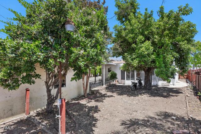 2711 N Lincoln Street, Burbank, CA 91504