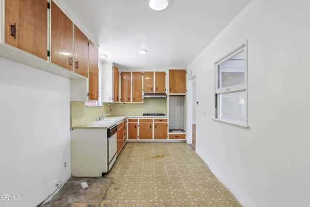2711 N Lincoln Street, Burbank, CA 91504