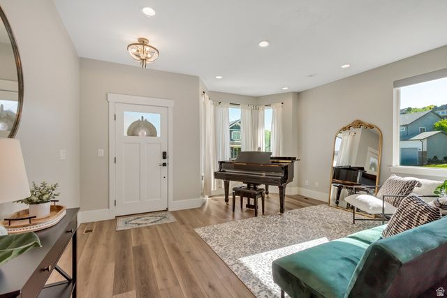 230 E VISTA WAY, North Salt Lake, UT 84054