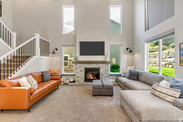 230 E VISTA WAY, North Salt Lake, UT 84054