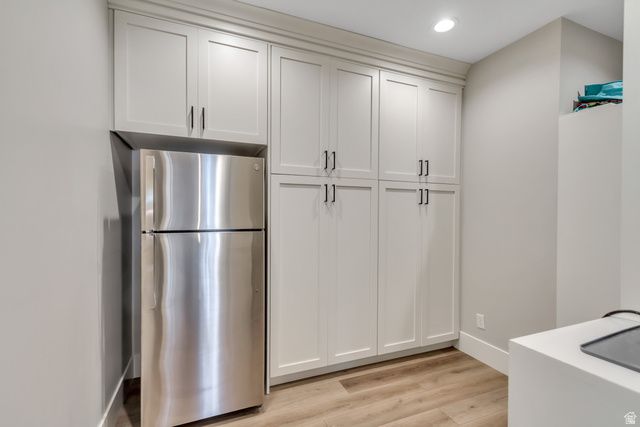 230 E VISTA WAY, North Salt Lake, UT 84054
