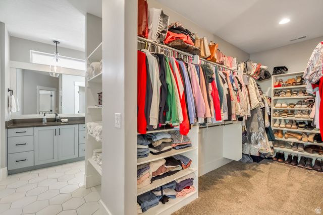 230 E VISTA WAY, North Salt Lake, UT 84054