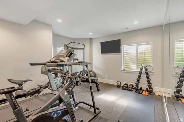 230 E VISTA WAY, North Salt Lake, UT 84054