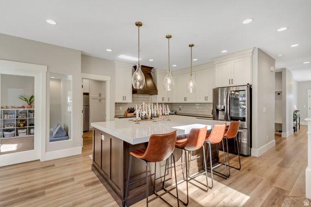 230 E VISTA WAY, North Salt Lake, UT 84054