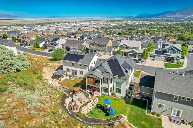 230 E VISTA WAY, North Salt Lake, UT 84054